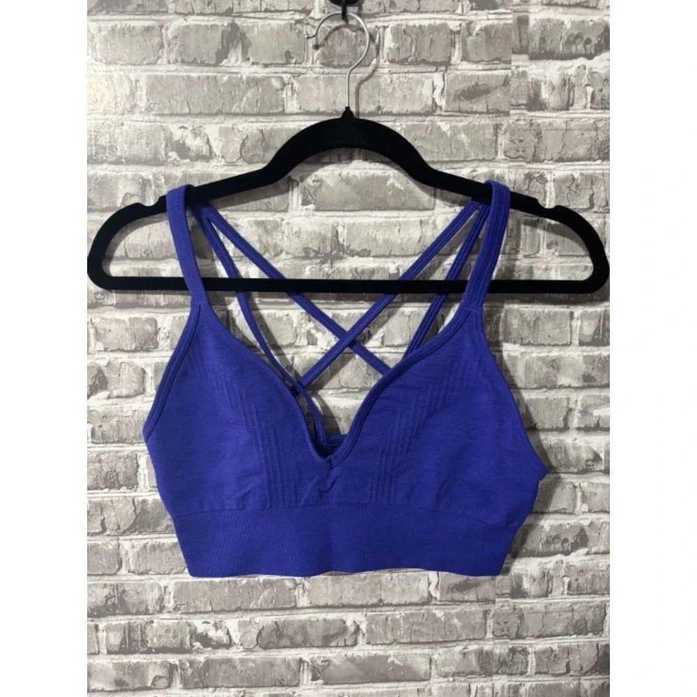 Lululemon Seamlessly Plunge bra